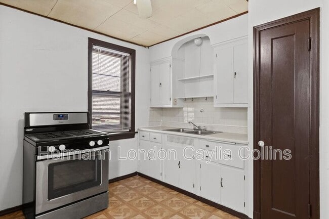 Building Photo - 3406-3408 Keokuk St