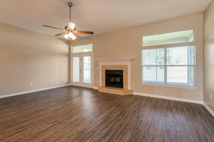 Building Photo - 12552 Big Gum Dr