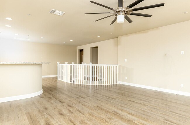 Building Photo - 5bd/3ba, 3969 sq ft Home in Gated Community in Vista!