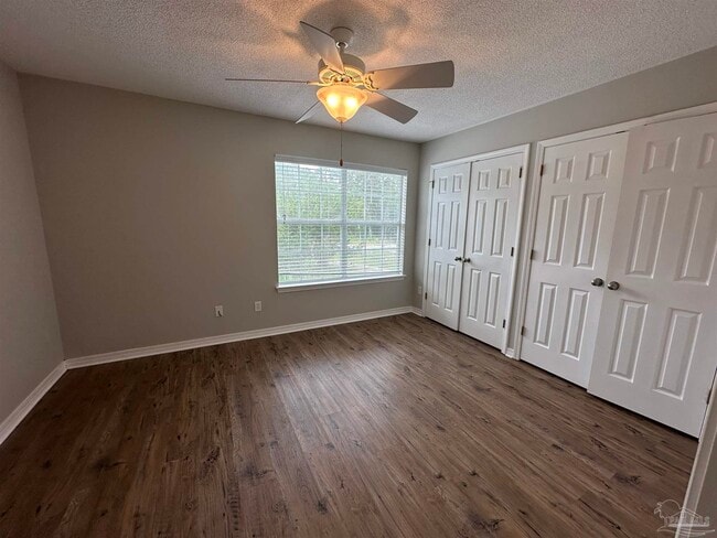 Building Photo - 150 S Crow Rd