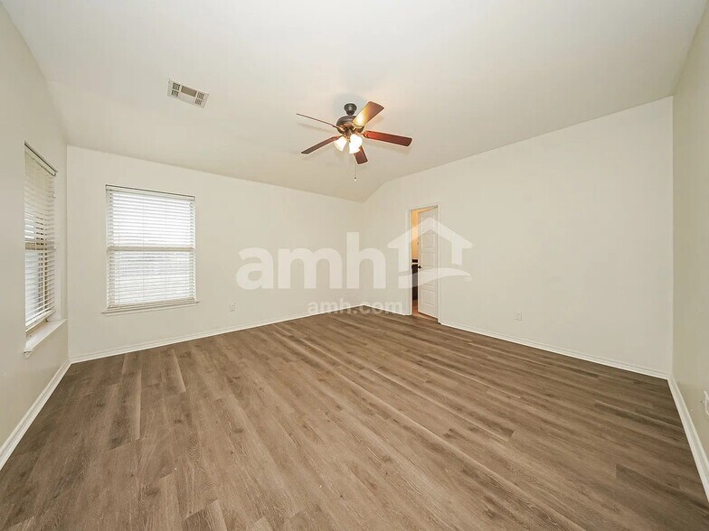 Building Photo - 1608 Ginger Ave