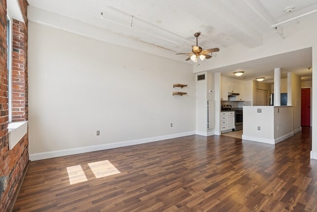 Building Photo - 1 Saco Island Terrace