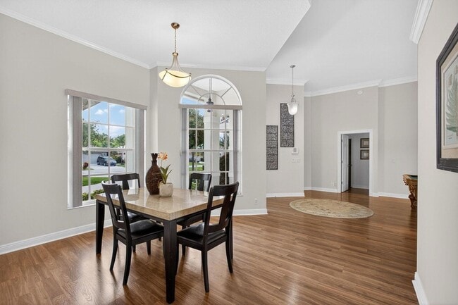 Building Photo - 13656 Carlton St