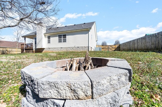 Building Photo - 3832 Cannondale Dr