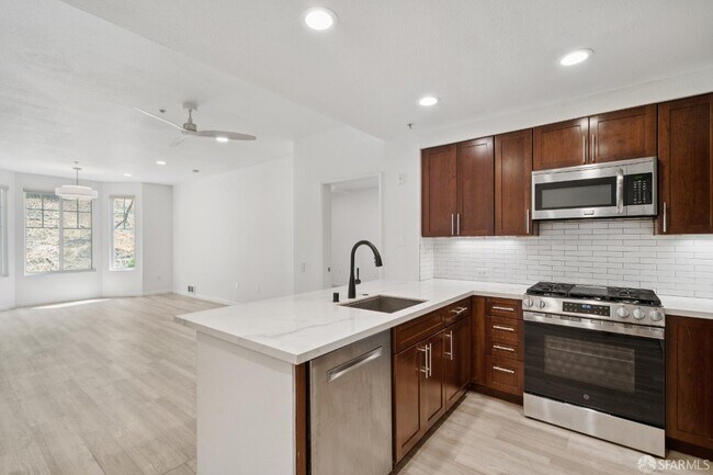 Building Photo - 200 Caldecott Ln