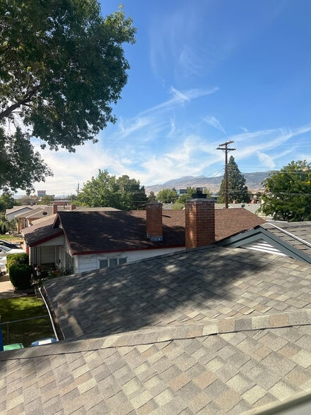 Building Photo - 1675 Emerald Pl