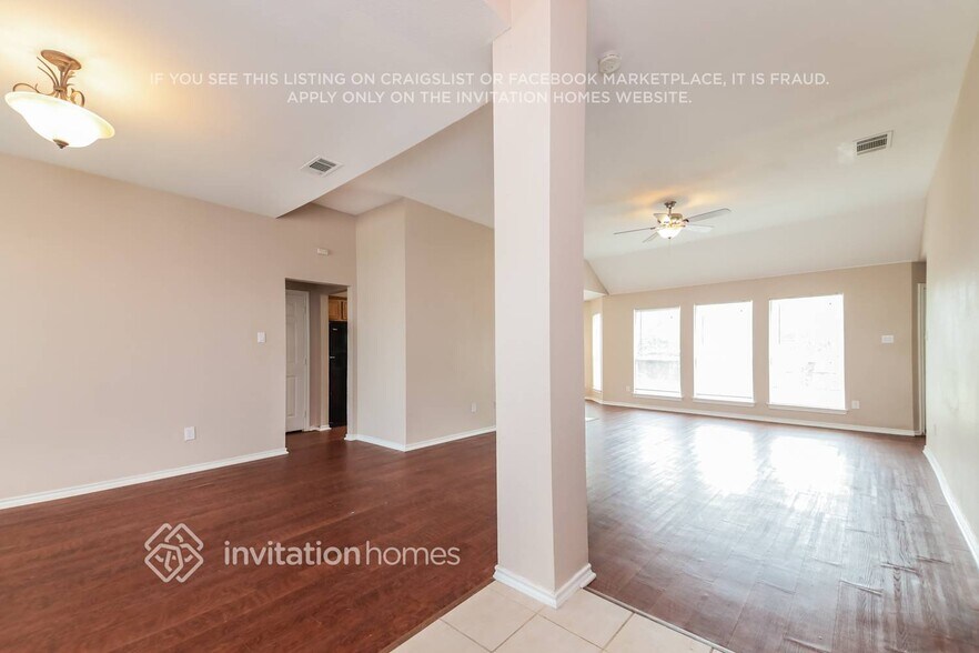Building Photo - 7414 Bryn Mawr Dr