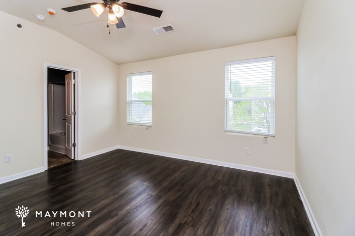 Building Photo - 6231 Ellenwood Dr