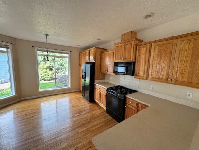 Building Photo - 4632 SW 47th Pl