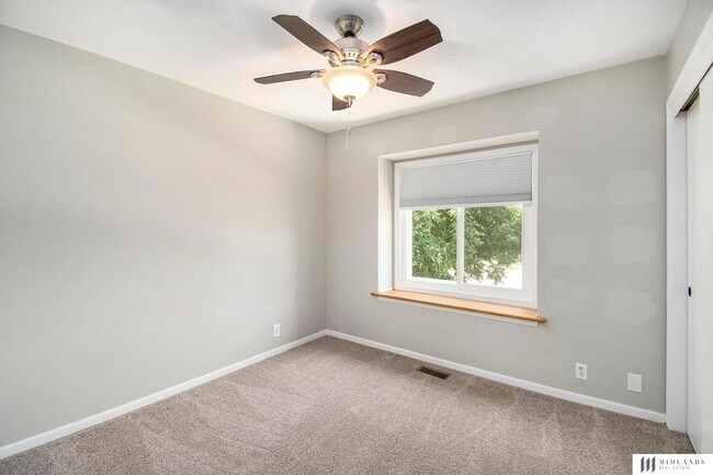 Building Photo - 3408 Sheridan Cir