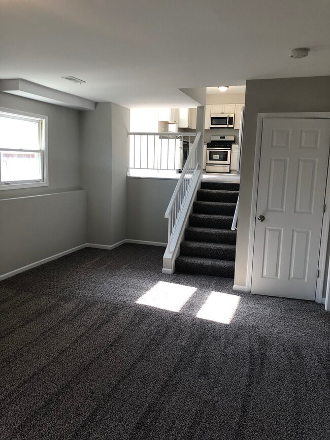 Building Photo - 2914 Frank Turk Dr