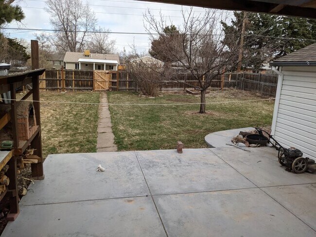 Building Photo - 470 S Pierson ST