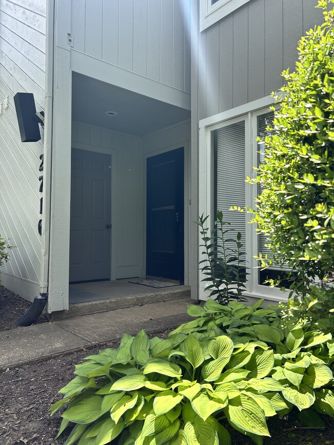 Building Photo - 2716 Schooner Ct