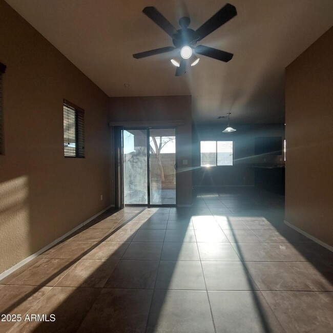 Building Photo - 10225 W Camelback Rd