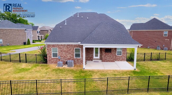 Building Photo - Gorgeous, Luxury home in Marymont Springs! Neighborhood pool & playground!