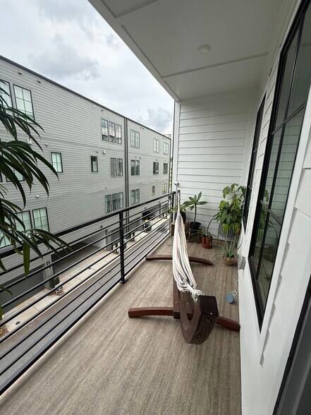 Building Photo - 1276 Longreen Ter NW