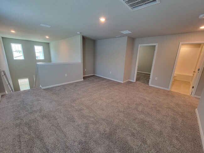 Building Photo - 5265 Sanders Oak Trl