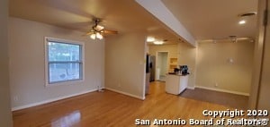Building Photo - 202 Serna Park