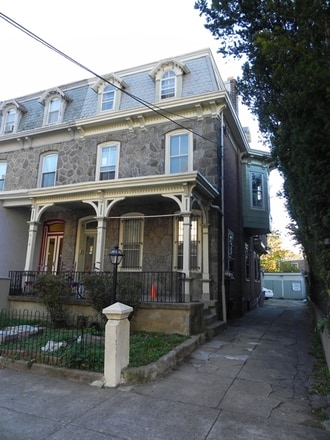 Building Photo - 414 S 41st Street