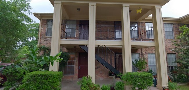 Welcome to 4118 Sherwood - 4118 Sherwood Ln