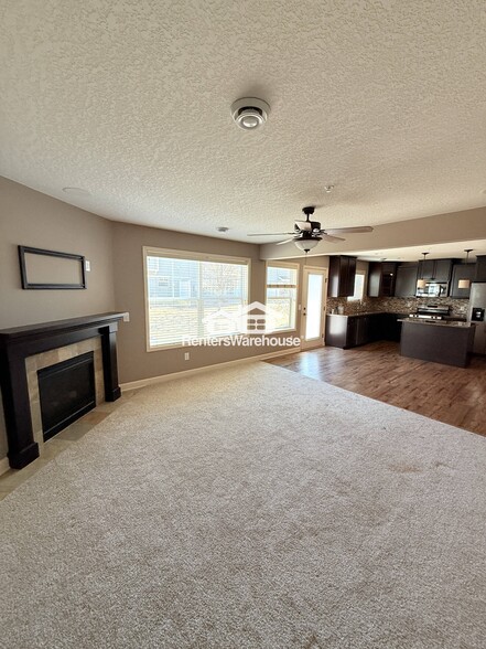 Building Photo - 3273 Red Oak Trail