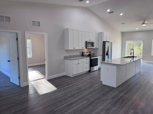 Building Photo - 3715 SW 176th St