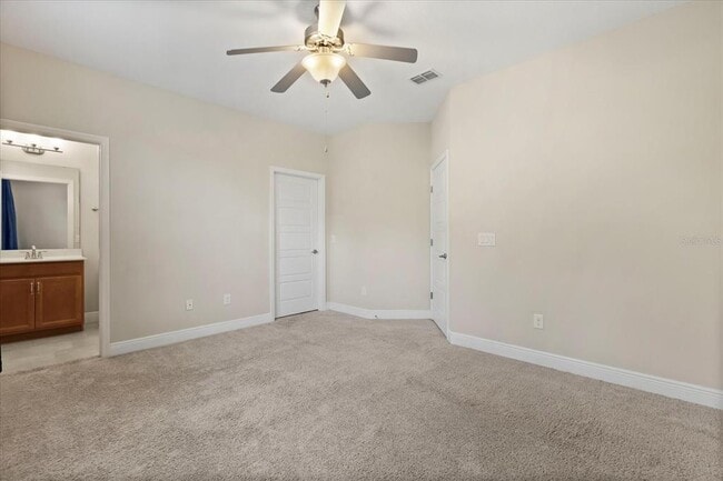 Building Photo - 2724 Lobelia Dr