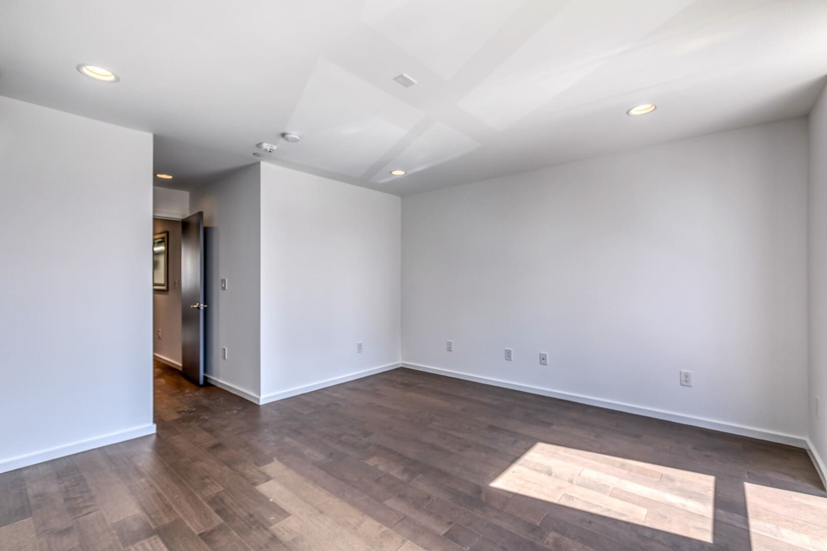 Building Photo - 1613 N 7th St