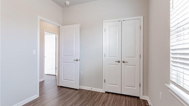 Building Photo - 9603 Grapevine Leaf Dr