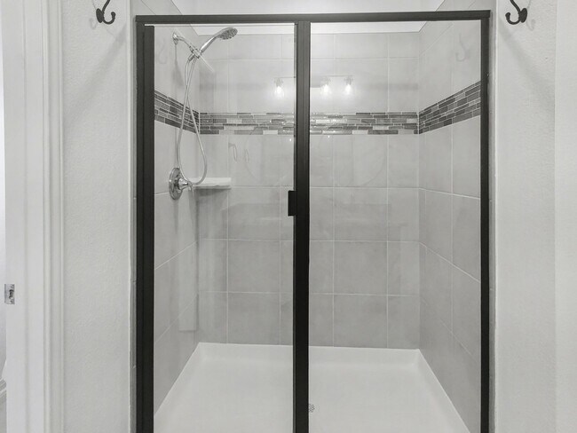 Building Photo - 1310 Cardinal Trl