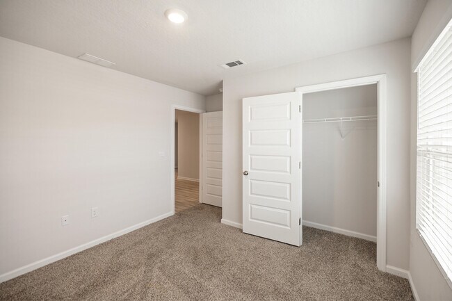 Building Photo - 924 Sandbar Loop