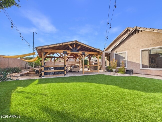 Building Photo - 12579 W Mulberry Dr