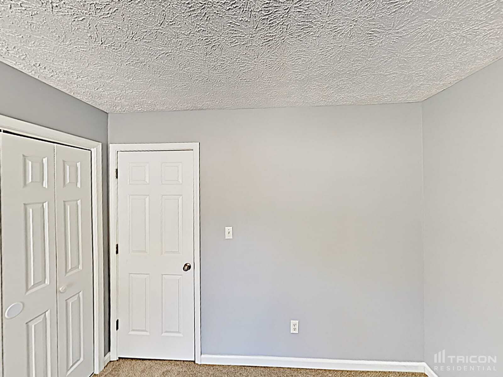 Building Photo - 384 Thornbrooke Dr