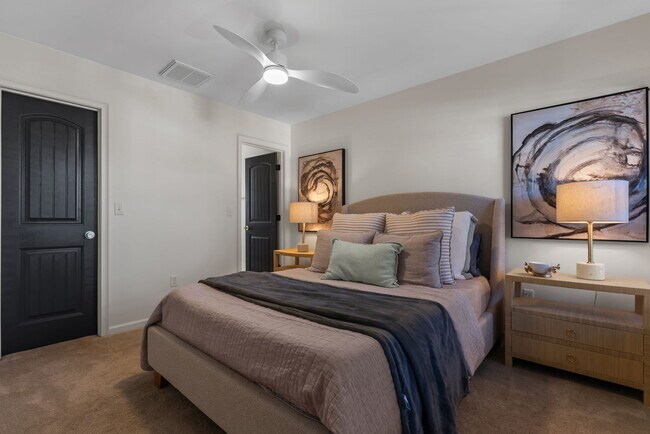 Building Photo - 7 Hamilton Ave