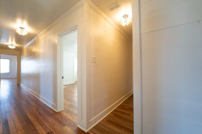 Building Photo - Historic Farmhouse set on 1.2 Acres!