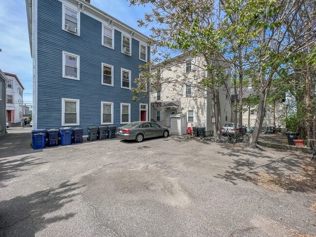 Building Photo - 390 Norfolk St