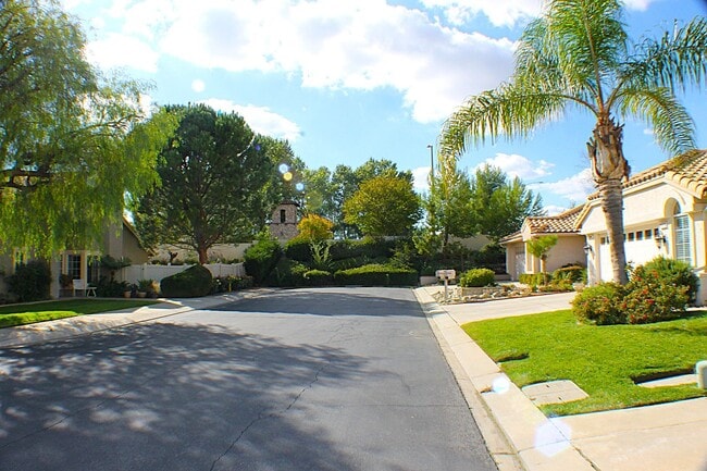 Building Photo - Beautiful Sun Lakes Country Club Home – 55...