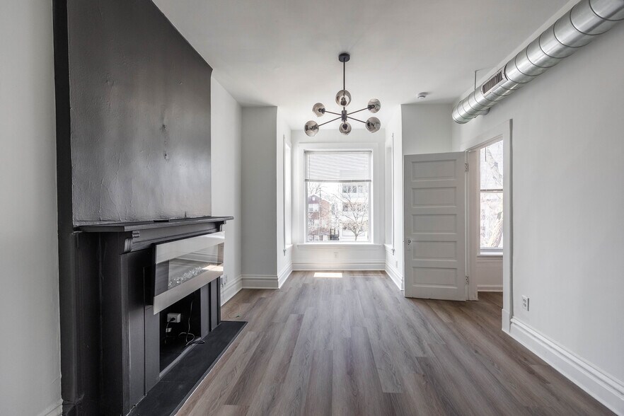 Building Photo - 1841 N Kedzie Ave