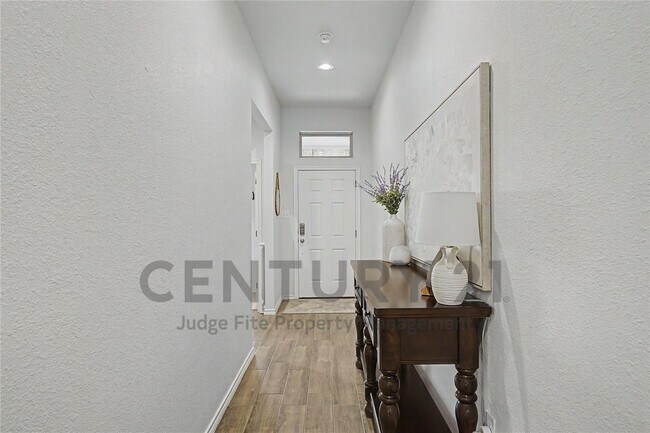 Building Photo - 1825 Agarito Dr