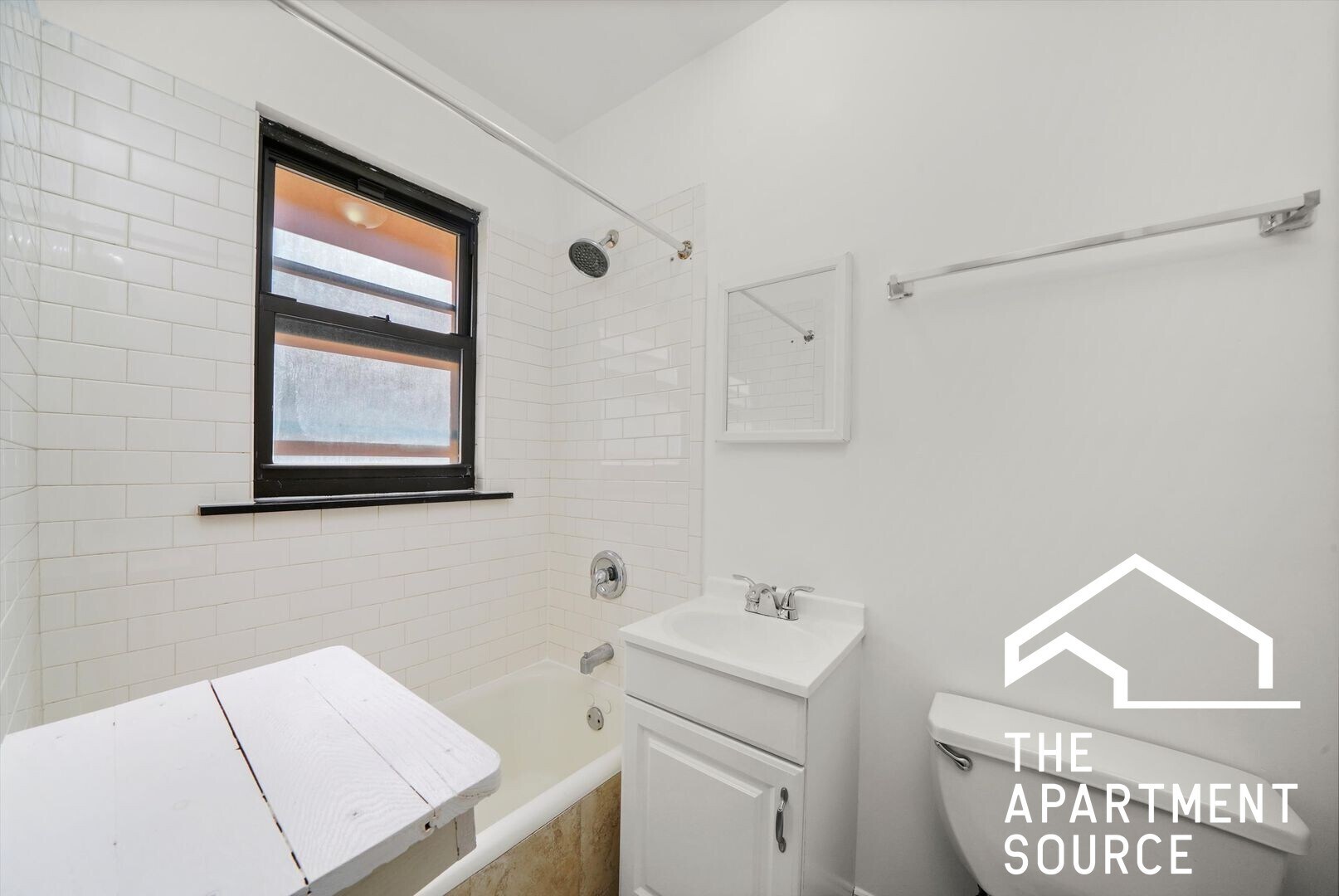 Building Photo - 2651 N Spaulding Ave