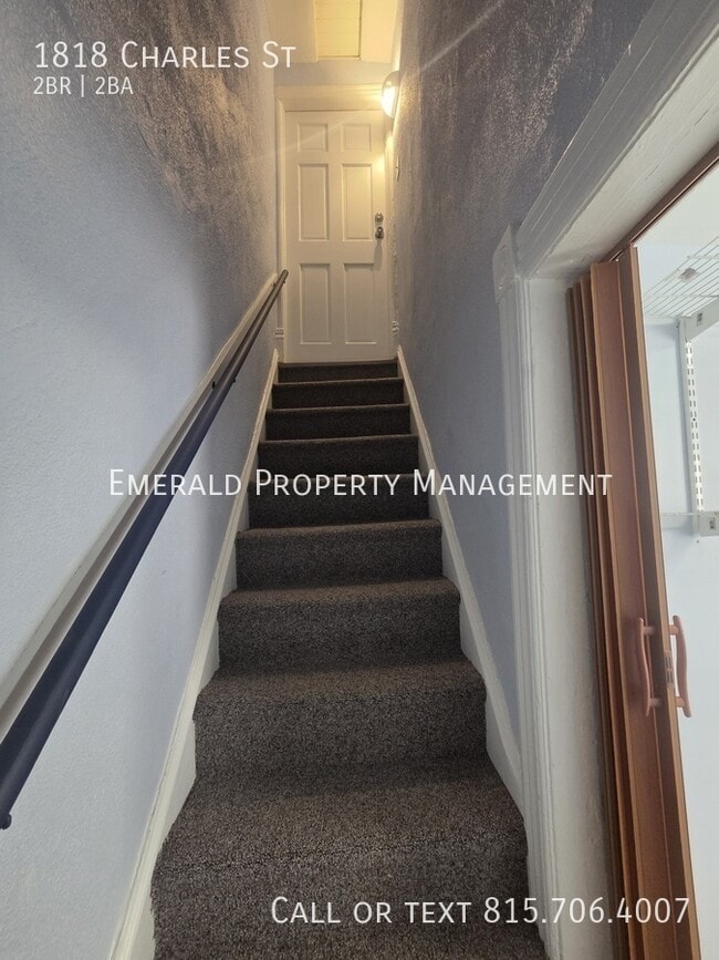 Building Photo - 1818 Charles St