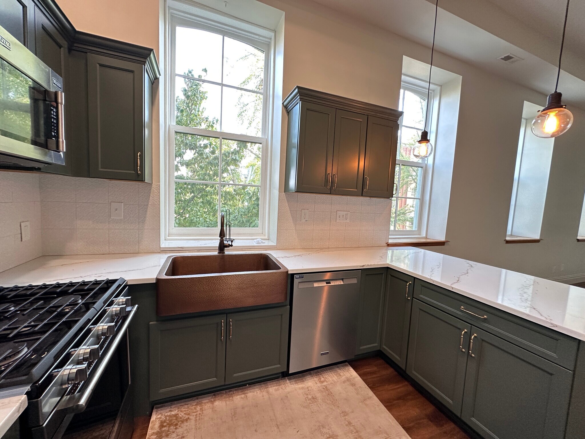 Building Photo - 1621 S 11th St