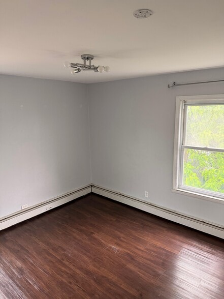 Building Photo - 70 Benham Ave