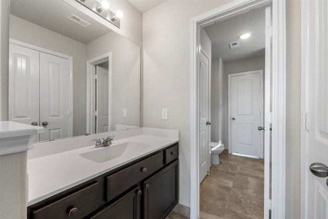 Building Photo - 3506 Lake Bella Megan Dr