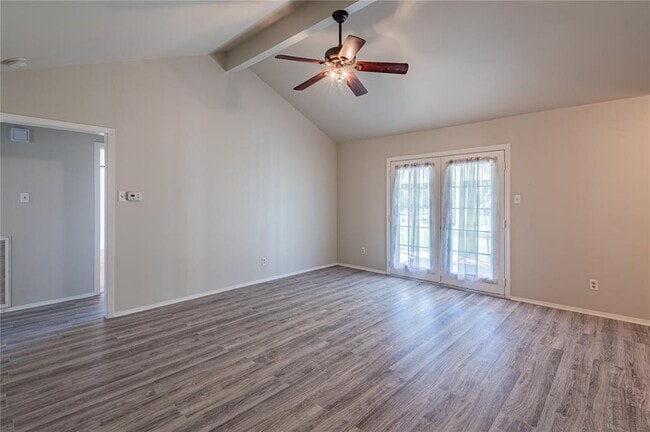 Building Photo - 5514 Vickita Dr