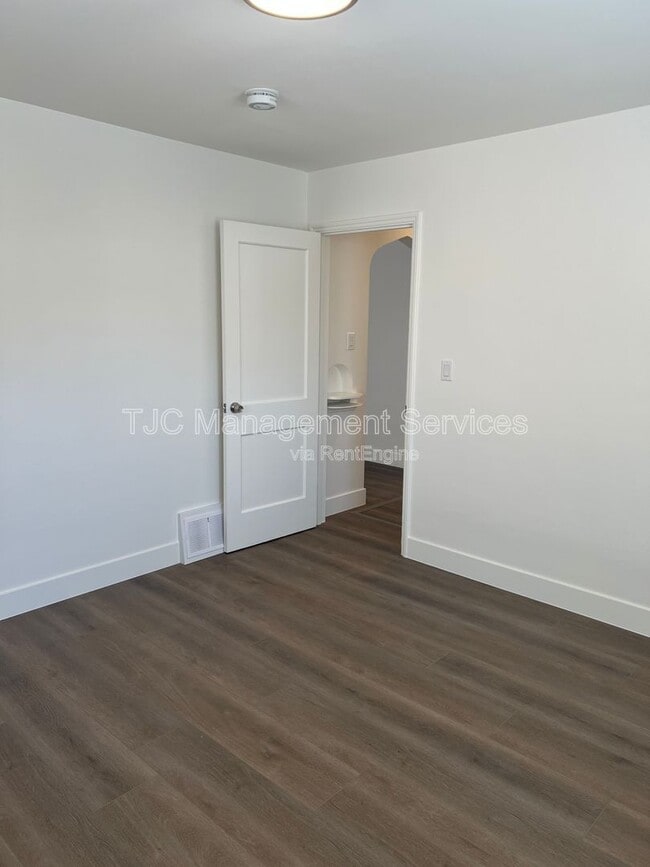 Building Photo - 433 Harrison St