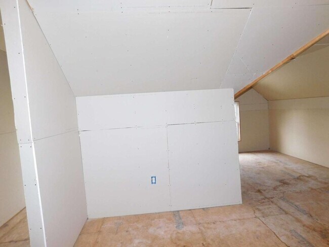 Building Photo - 2335 Jenna Way
