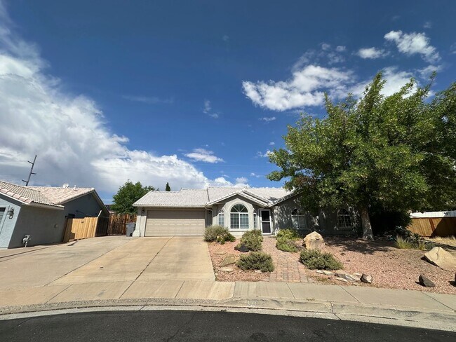 Primary Photo - Spacious Home For Rent