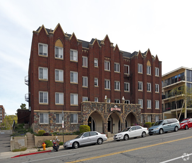Building Photo - Castle Heights