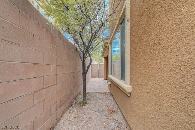 Building Photo - 11234 Almador Vista Ct